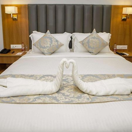 Comfort Inn Udaipur Bagian luar foto