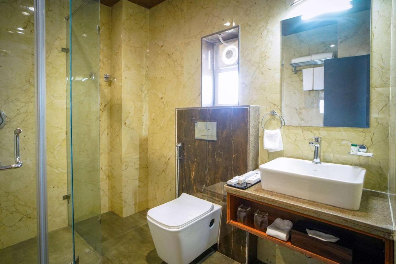Comfort Inn Udaipur Bagian luar foto