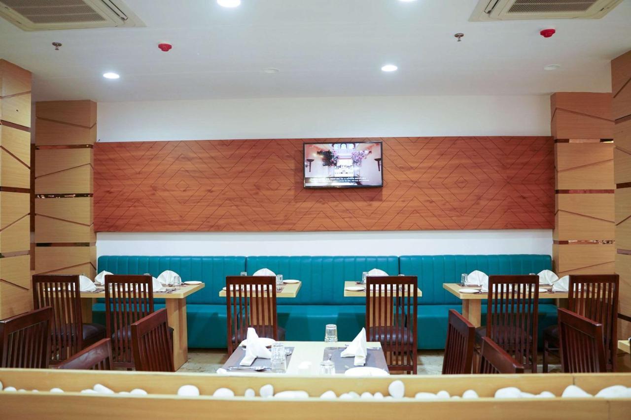 Comfort Inn Udaipur Bagian luar foto