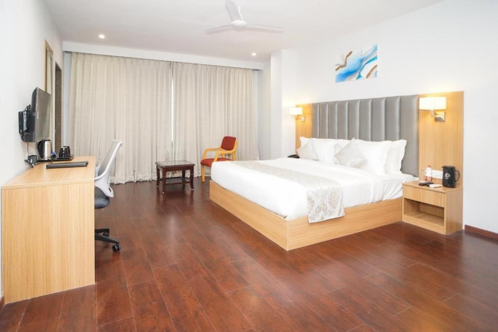 Comfort Inn Udaipur Bagian luar foto